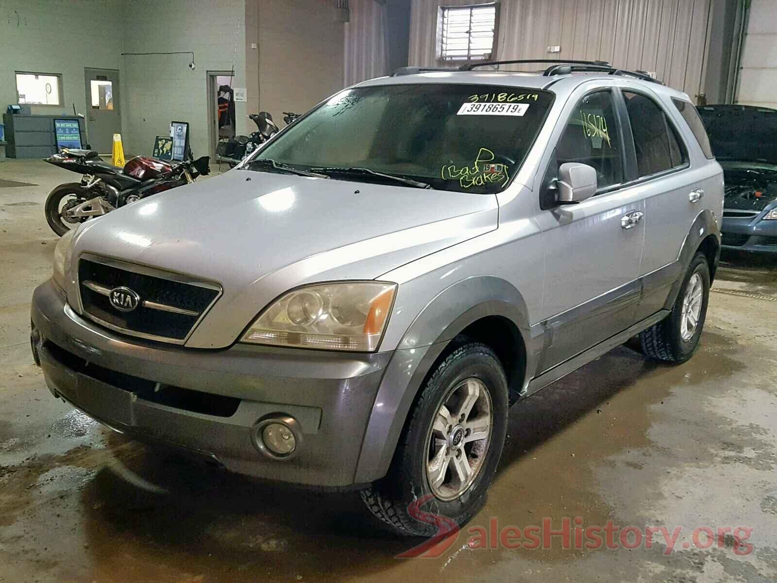 KNDJC733X45315228 2004 KIA SORENTO EX