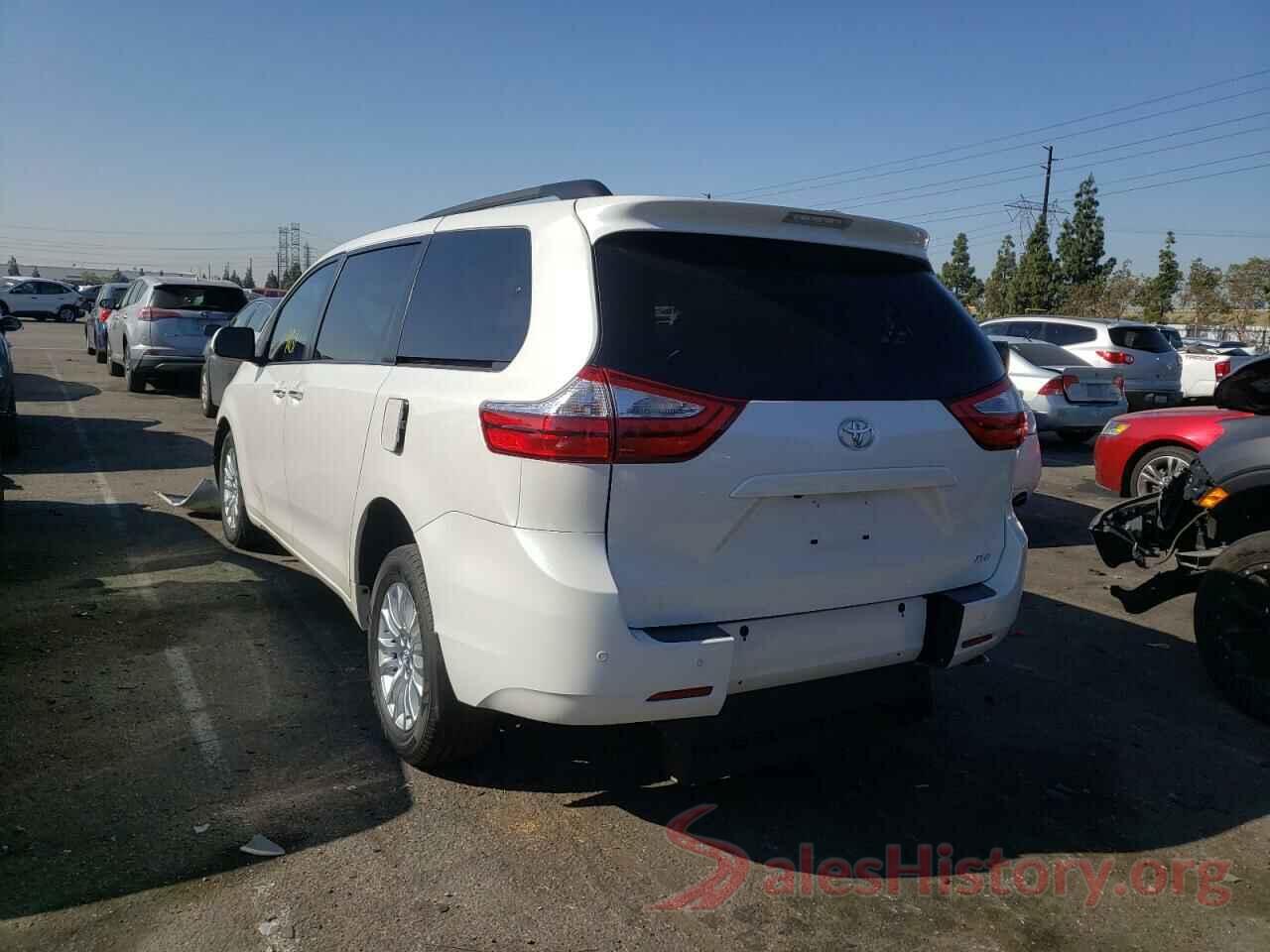 5TDYZ3DC4HS805071 2017 TOYOTA SIENNA