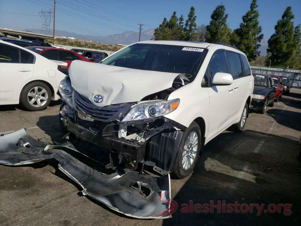 5TDYZ3DC4HS805071 2017 TOYOTA SIENNA