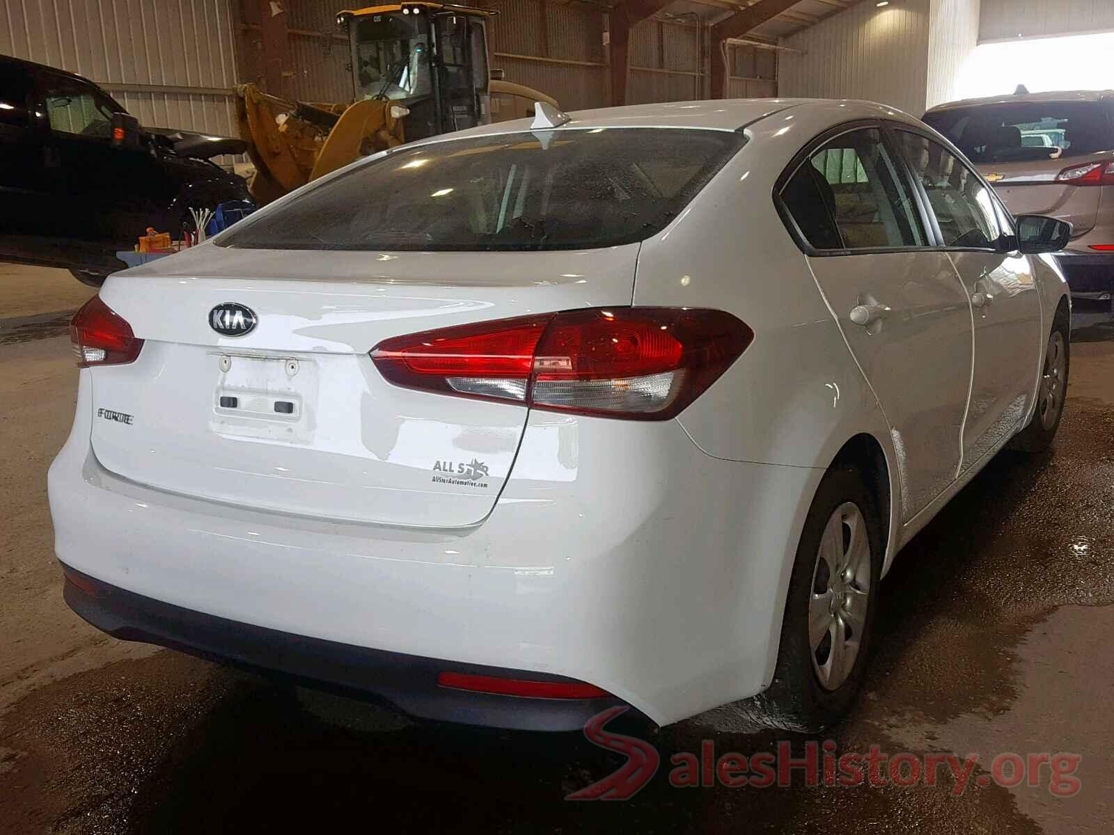 3KPFK4A7XHE068476 2017 KIA FORTE LX