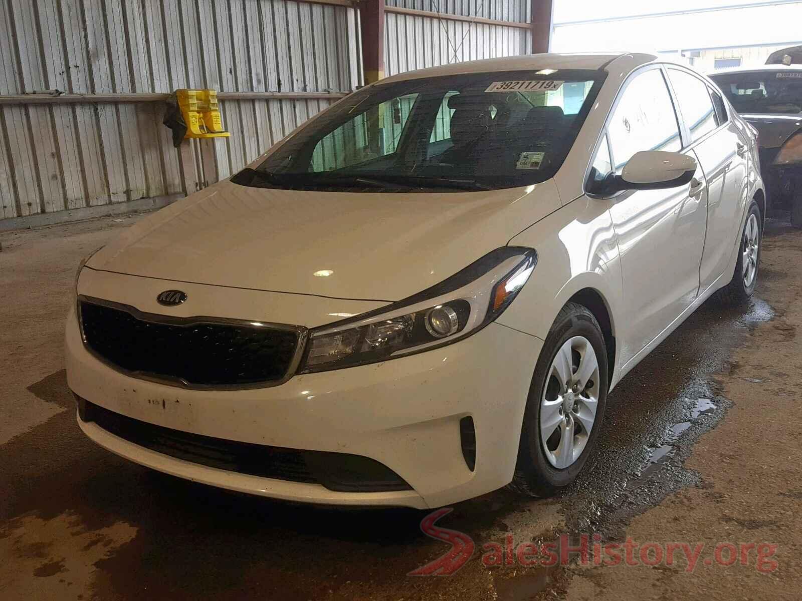 3KPFK4A7XHE068476 2017 KIA FORTE LX