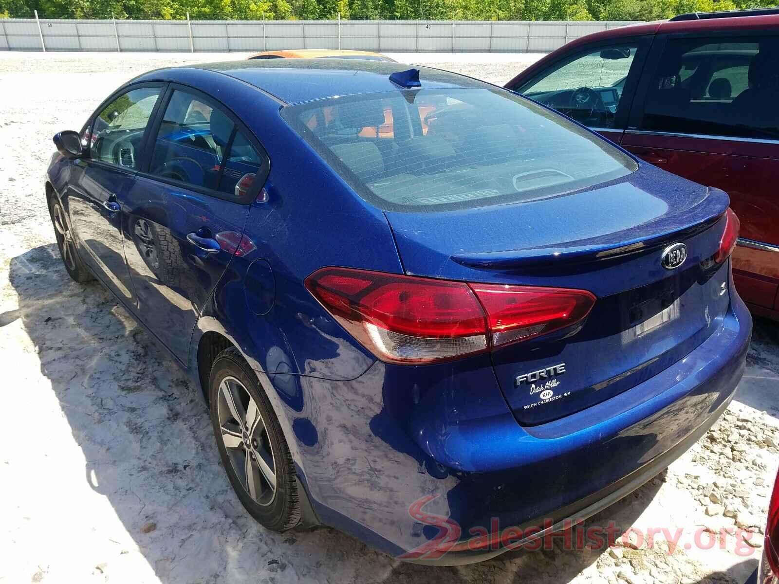 3KPFL4A7XJE275579 2018 KIA FORTE