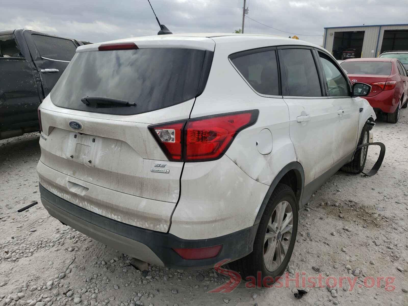 1FMCU0GD5KUA48188 2019 FORD ESCAPE