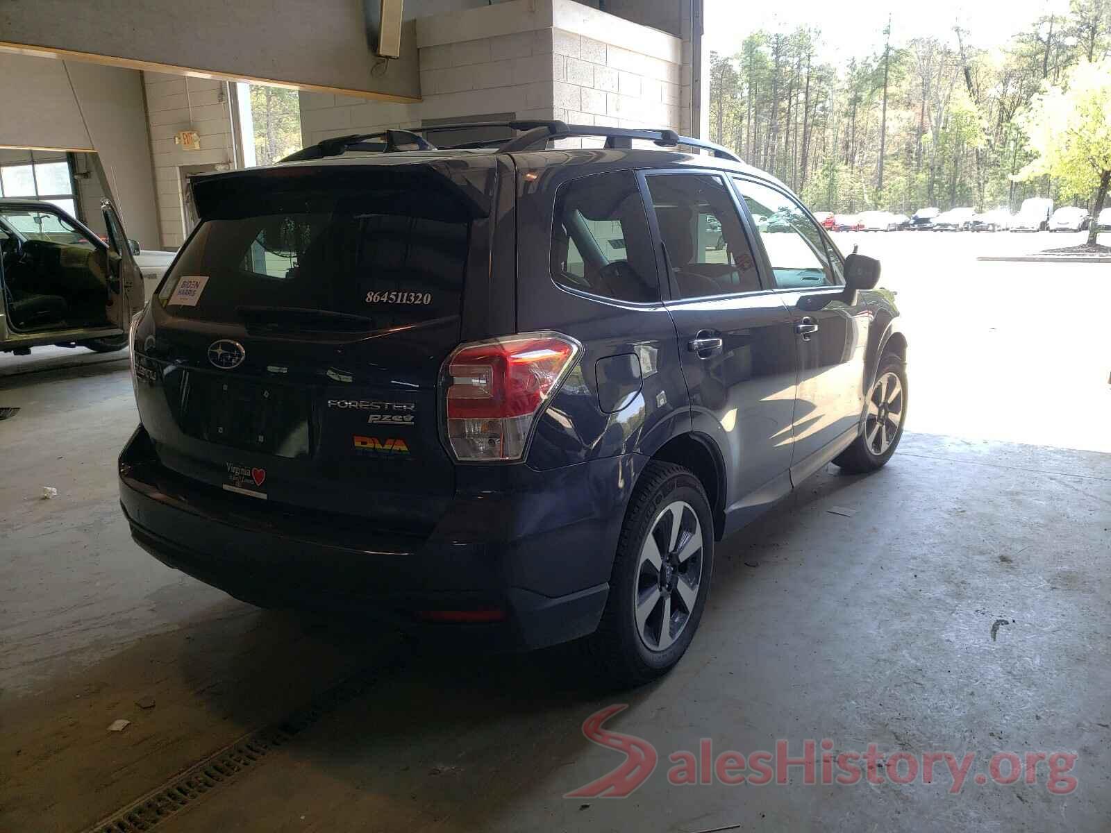 JF2SJAEC7HH476369 2017 SUBARU FORESTER