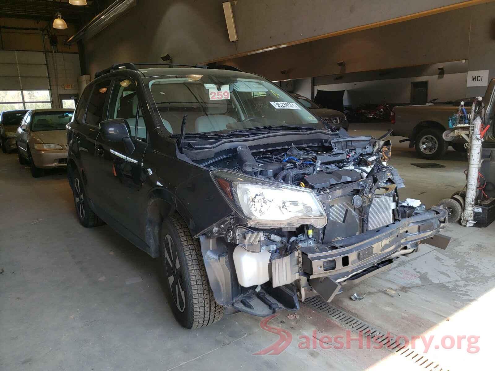 JF2SJAEC7HH476369 2017 SUBARU FORESTER