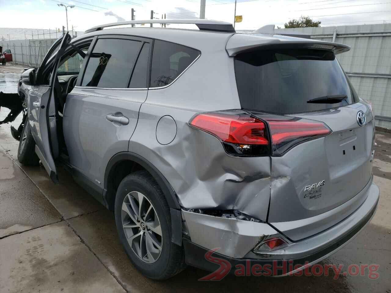 JTMRJREV1JD196778 2018 TOYOTA RAV4