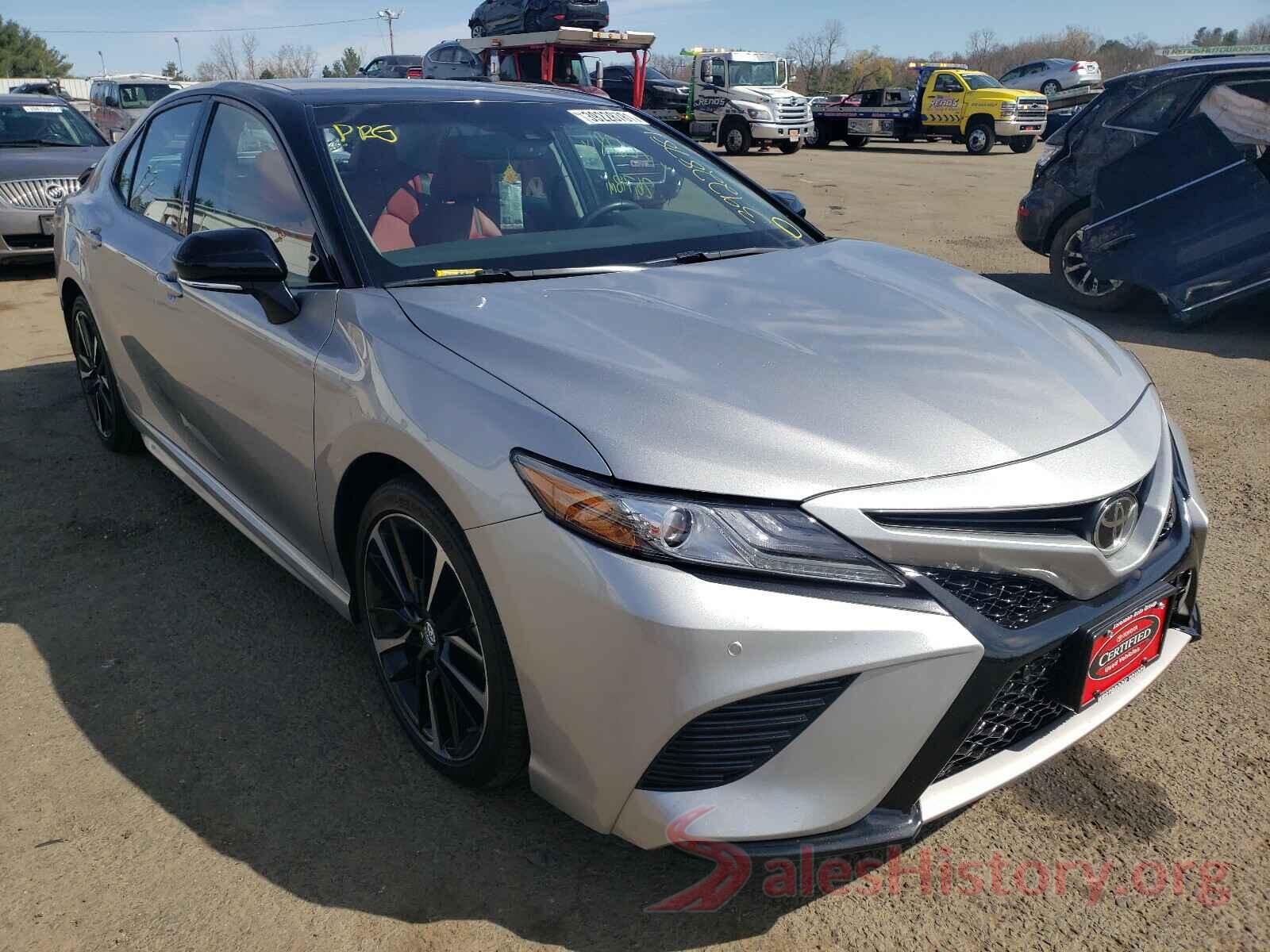 4T1B61HK2JU149762 2018 TOYOTA CAMRY