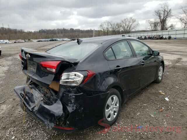 3KPFK4A72JE237525 2018 KIA FORTE