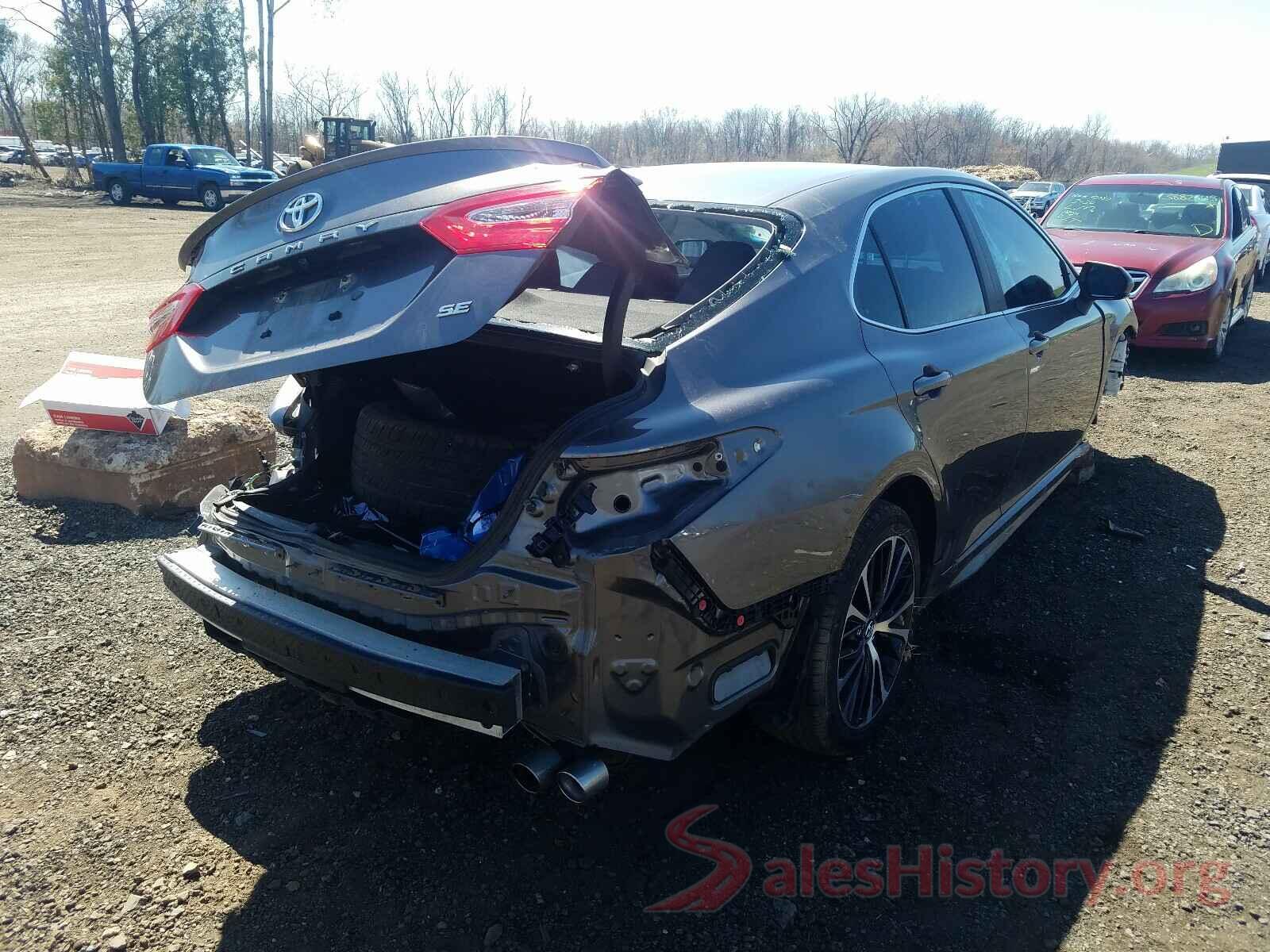 4T1B11HK2KU261297 2019 TOYOTA CAMRY