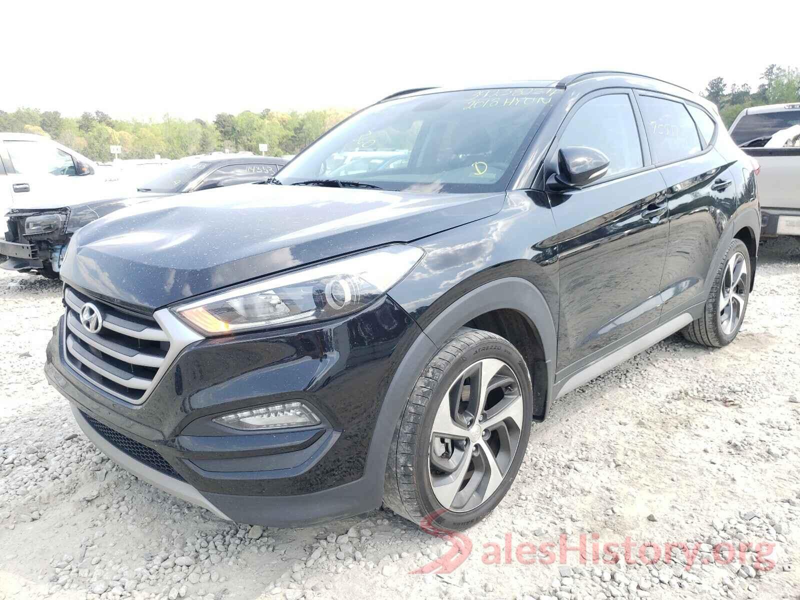 KM8J33A28JU783765 2018 HYUNDAI TUCSON