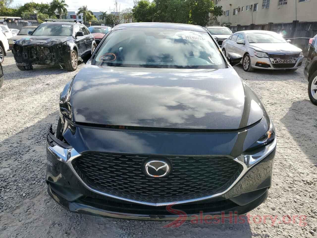 JM1BPAA72M1326887 2021 MAZDA 3