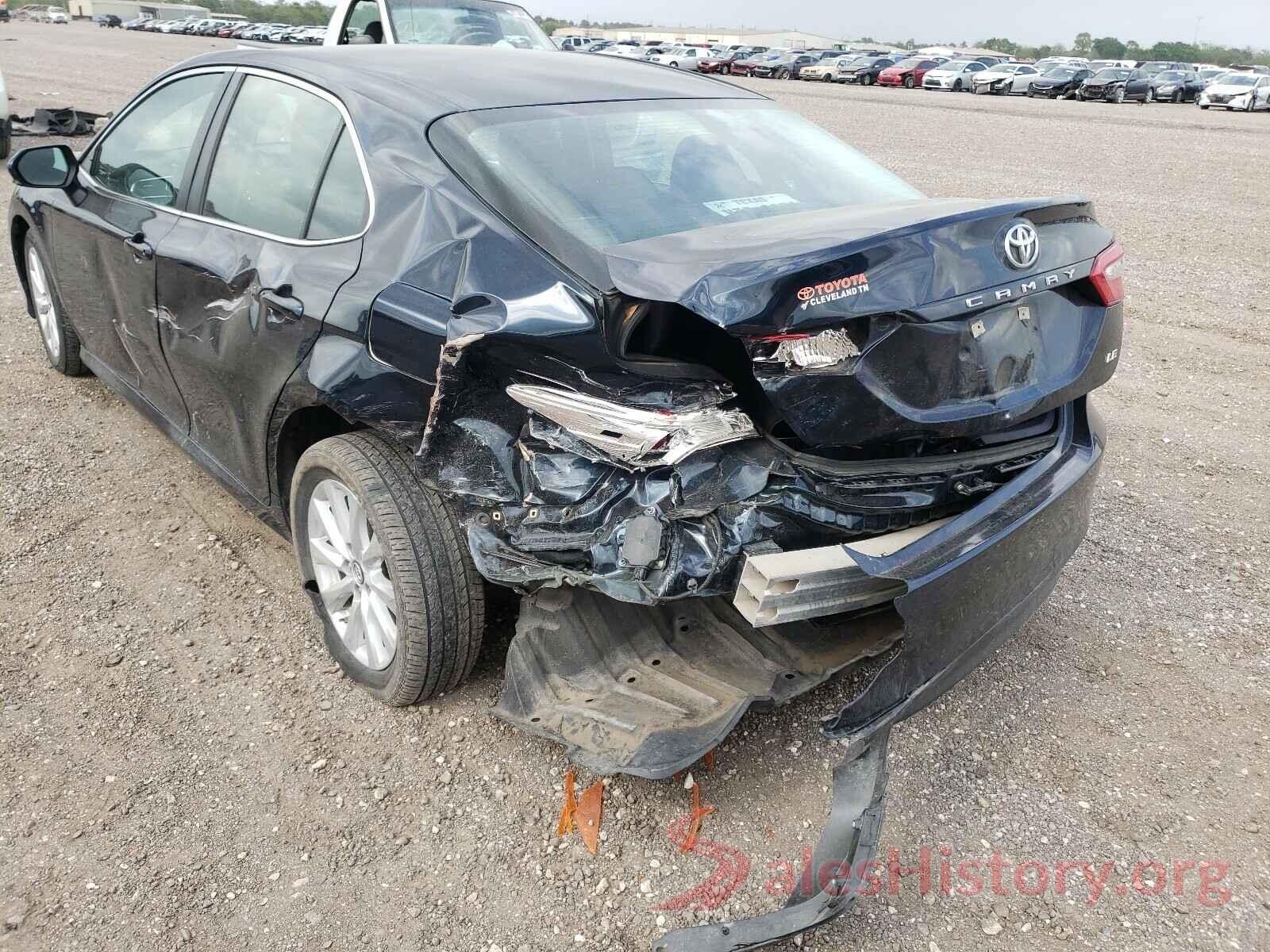 4T1B11HK6JU530867 2018 TOYOTA CAMRY