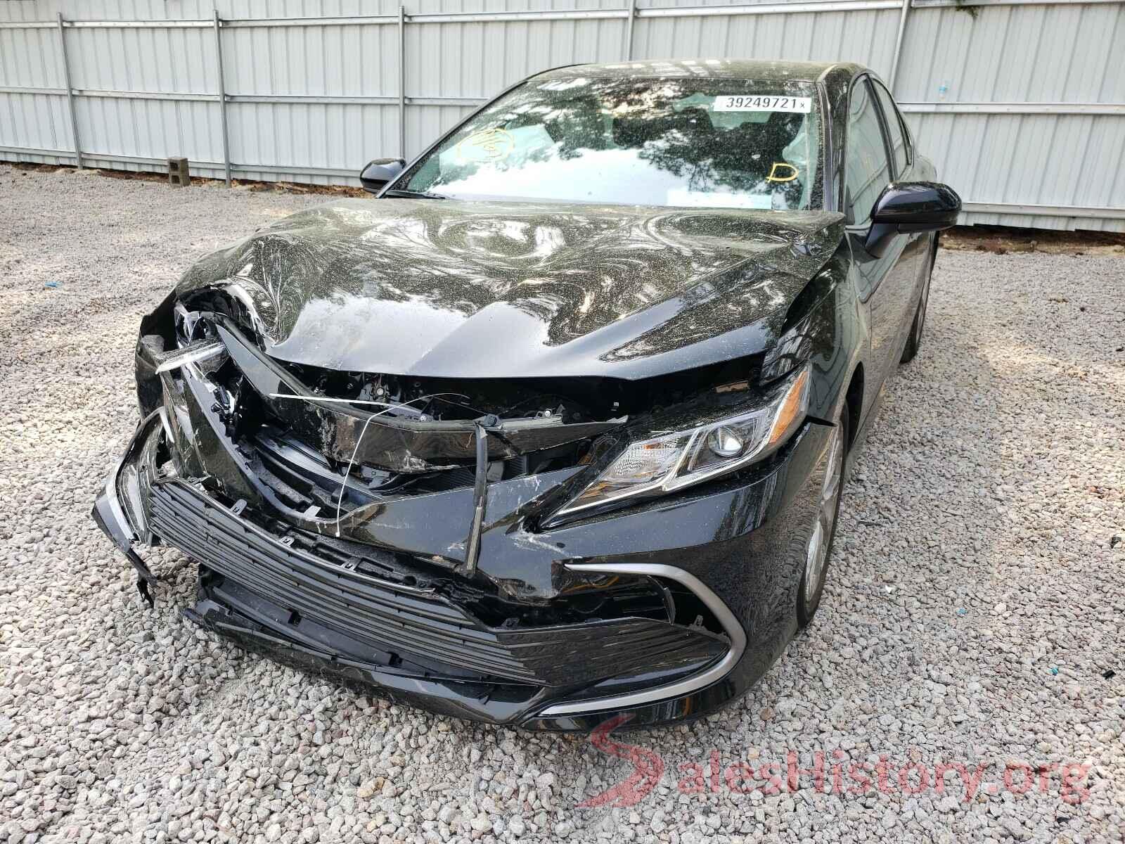 4T1C11AKXMU560246 2021 TOYOTA CAMRY