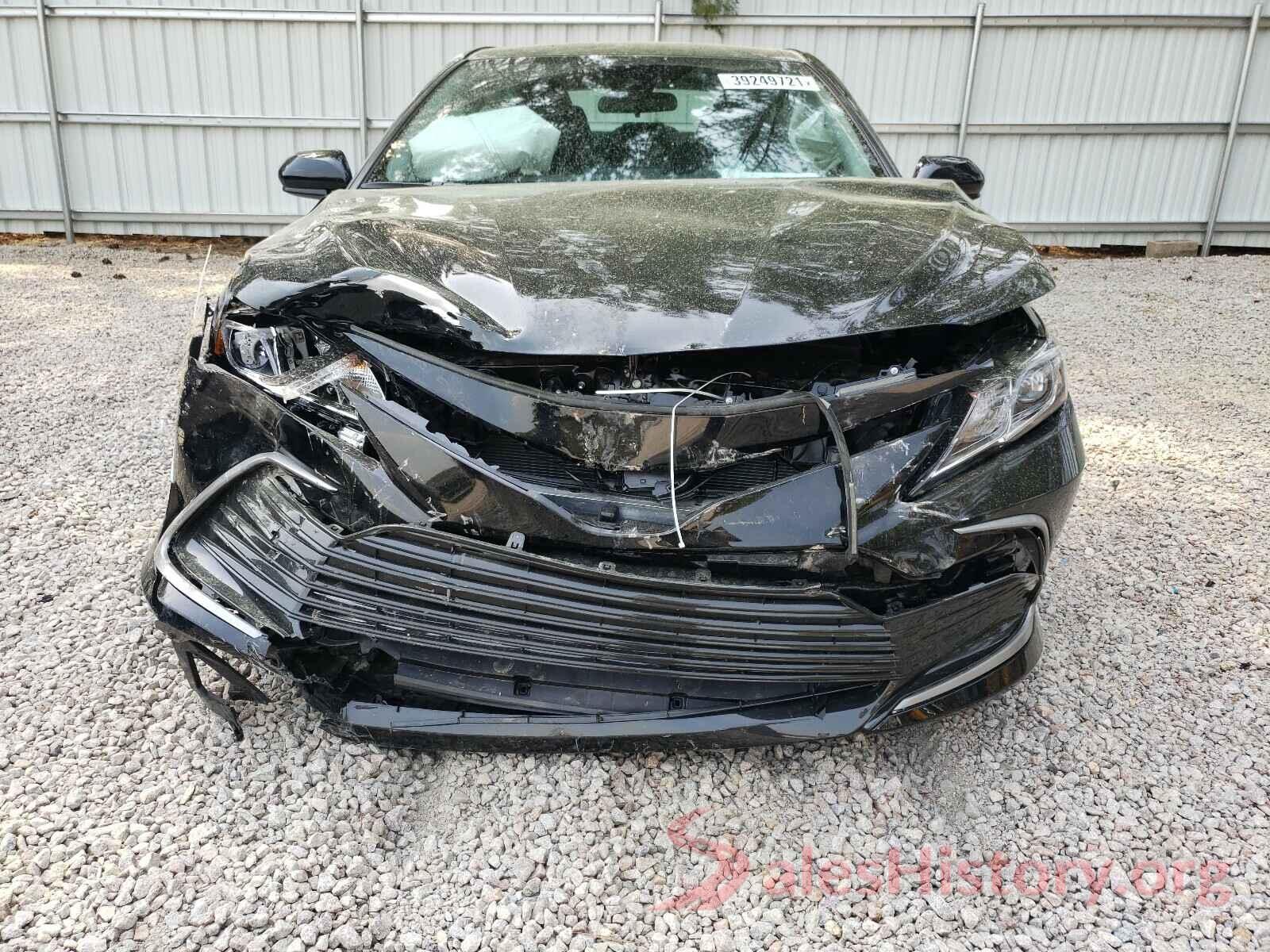 4T1C11AKXMU560246 2021 TOYOTA CAMRY