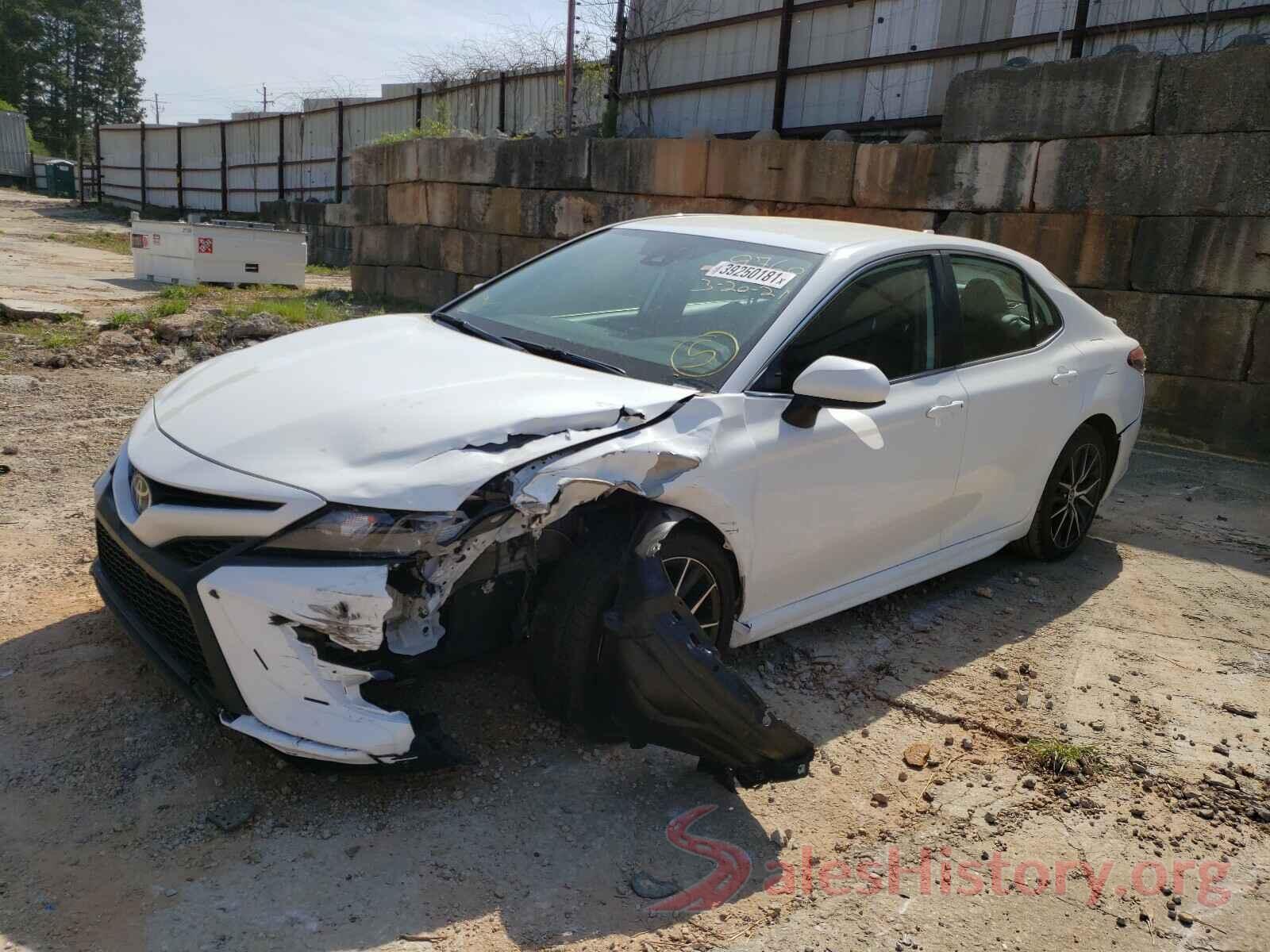 4T1G11AK2MU409760 2021 TOYOTA CAMRY