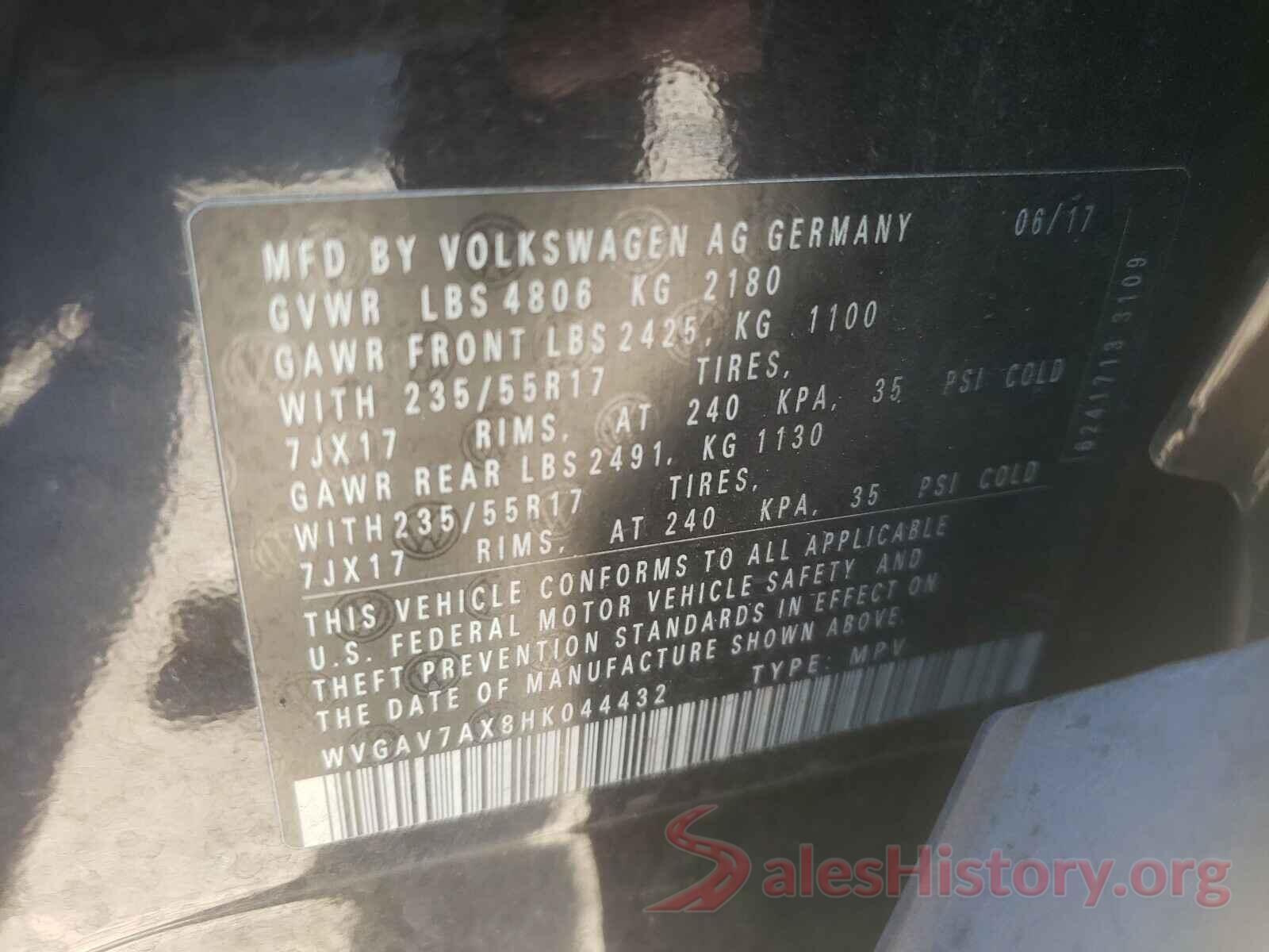 WVGAV7AX8HK044432 2017 VOLKSWAGEN TIGUAN