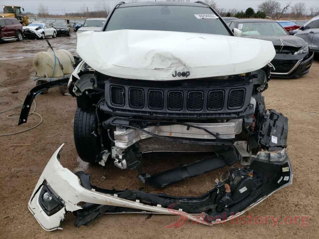 3C4NJCBB7KT727211 2019 JEEP COMPASS