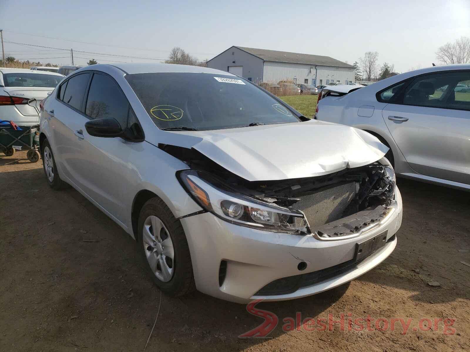 3KPFK4A77HE136300 2017 KIA FORTE