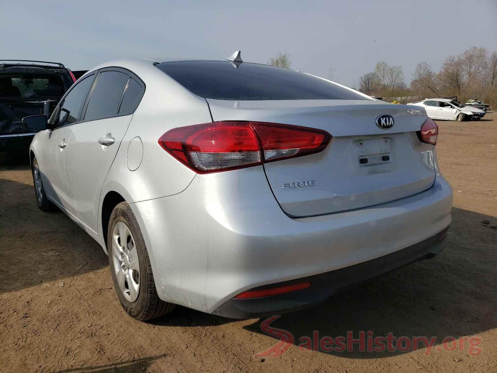 3KPFK4A77HE136300 2017 KIA FORTE