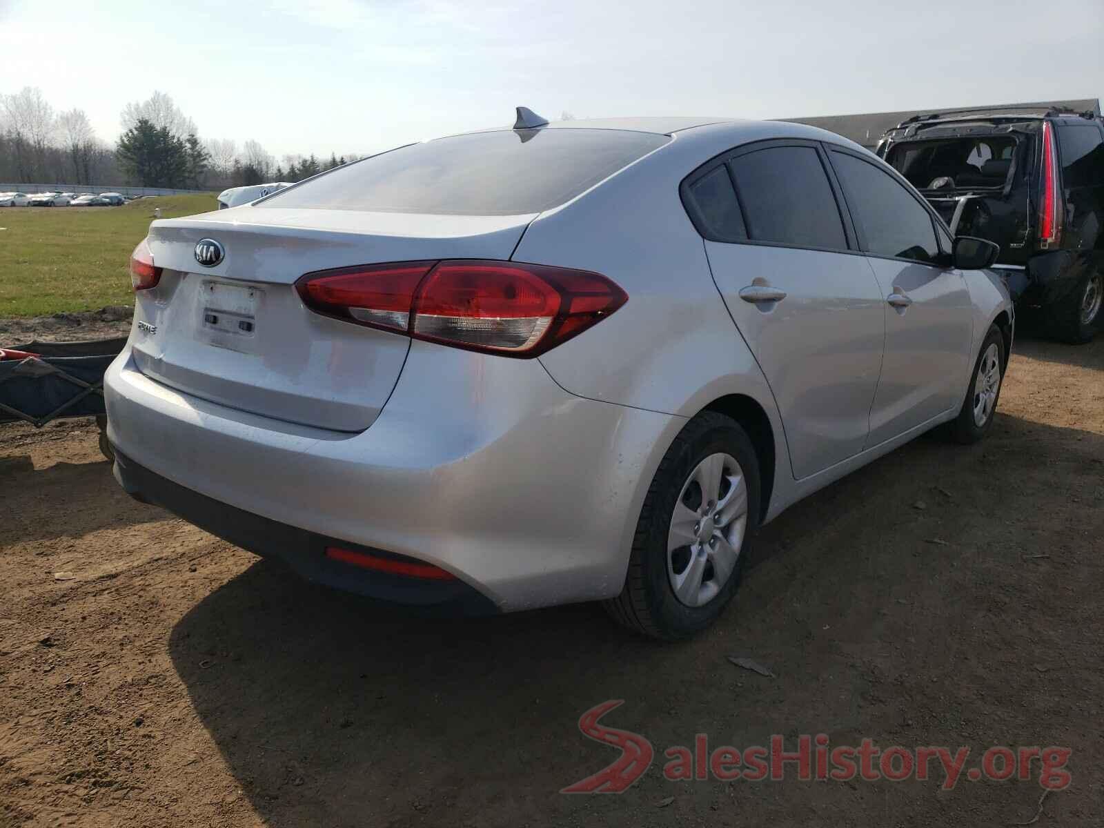 3KPFK4A77HE136300 2017 KIA FORTE