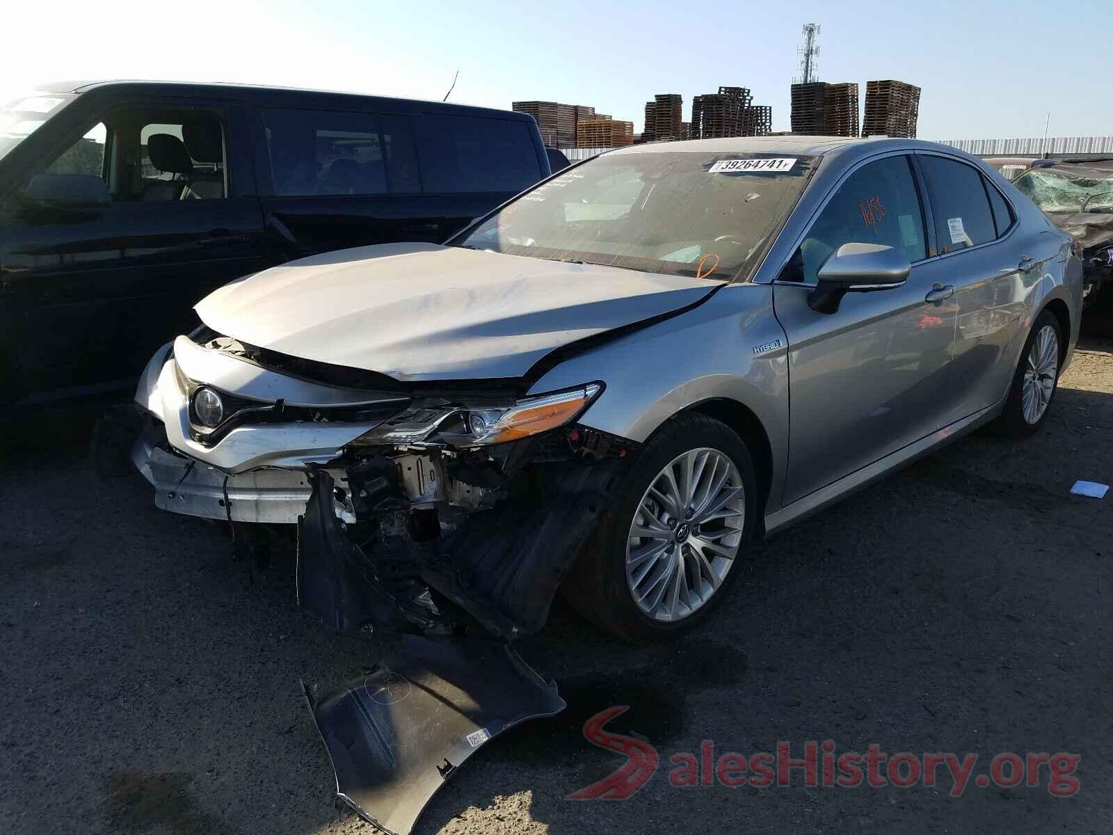 4T1B21HK9JU507113 2018 TOYOTA CAMRY