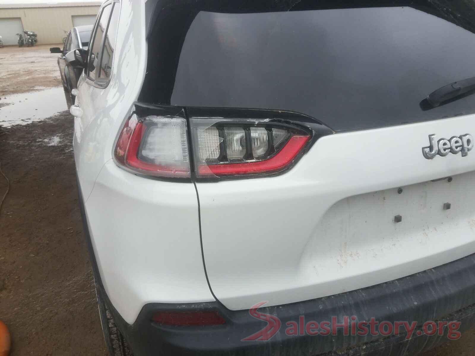 1C4PJLCB4KD312098 2019 JEEP CHEROKEE