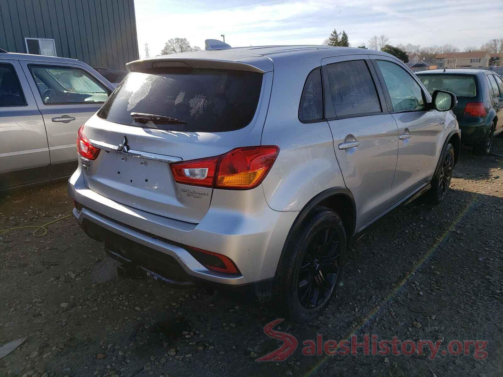 JA4AP3AU8JZ024900 2018 MITSUBISHI OUTLANDER