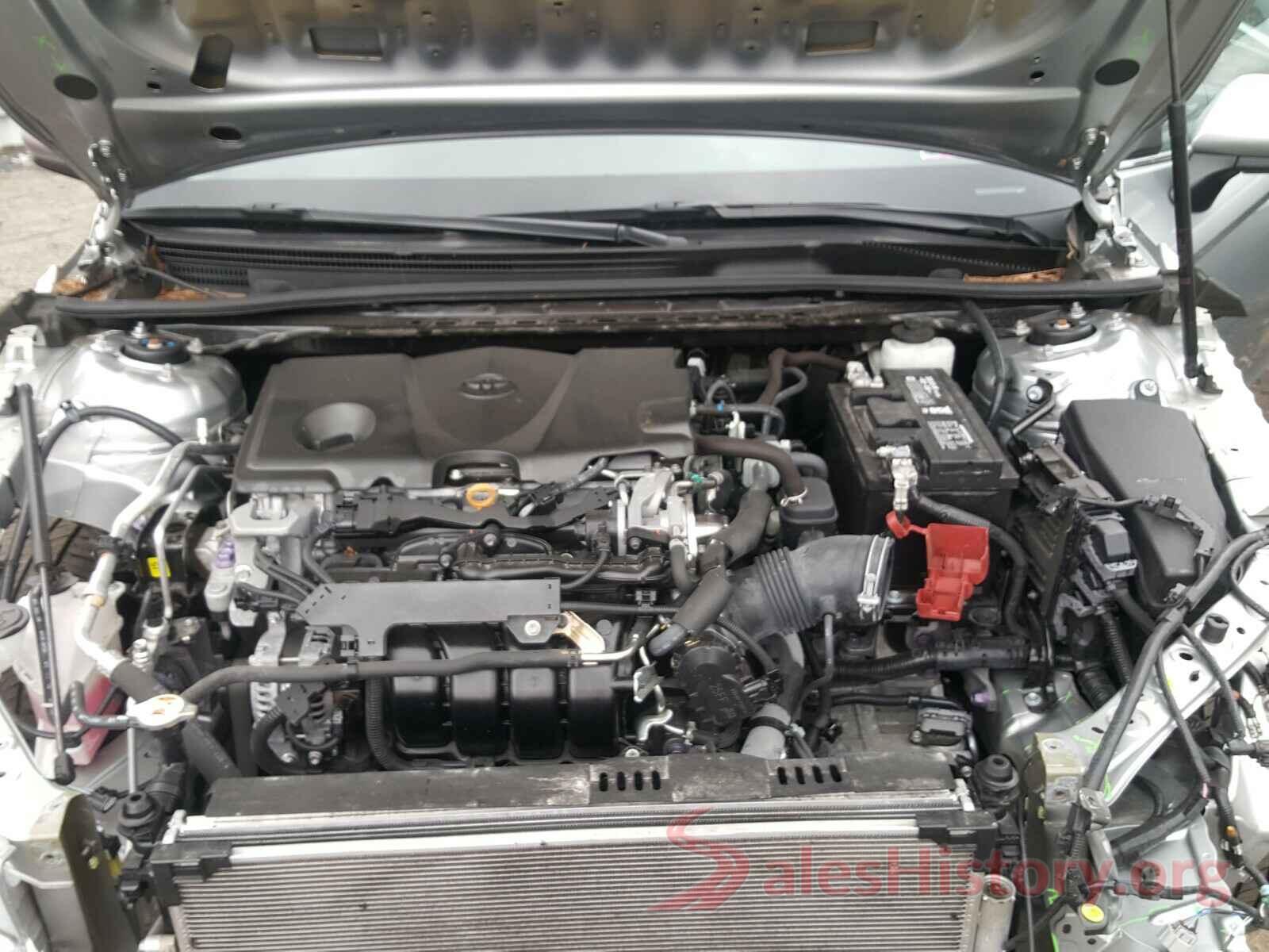 4T1B11HK2JU646194 2018 TOYOTA CAMRY