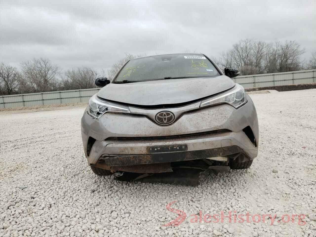 NMTKHMBX1JR045884 2018 TOYOTA C-HR