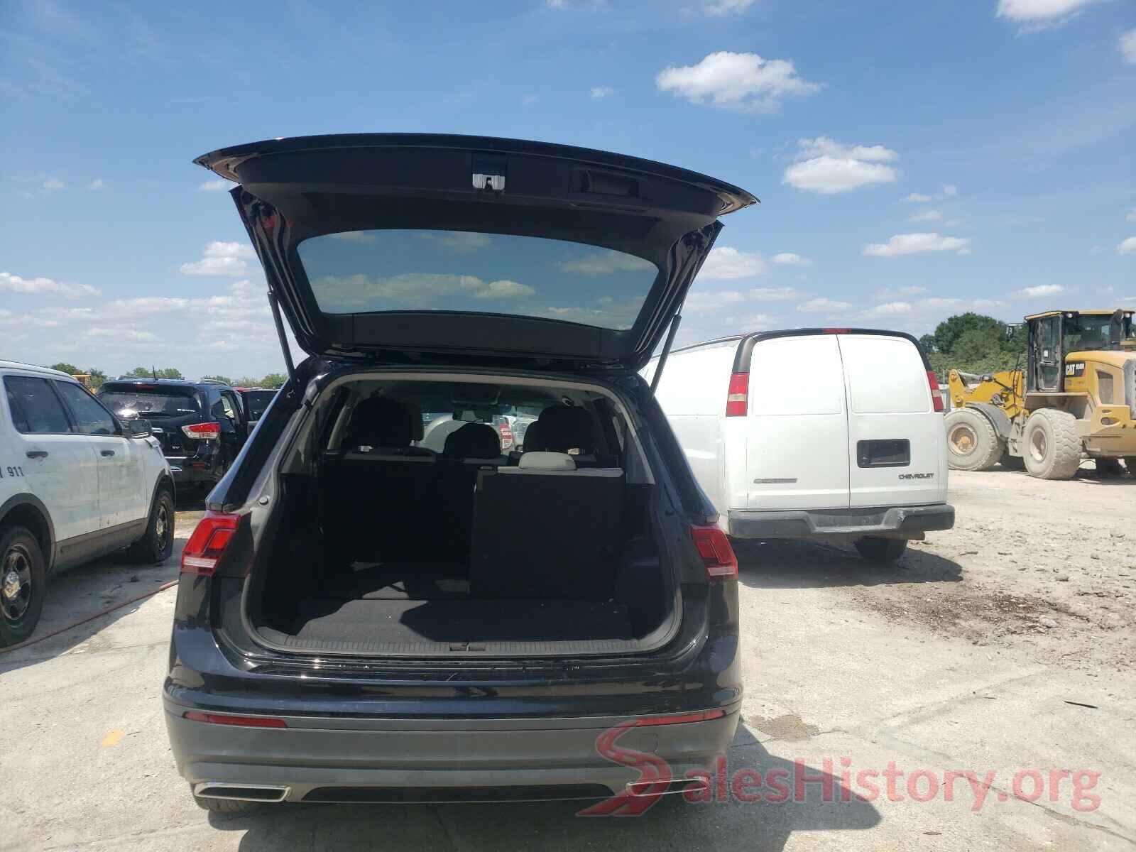 3VV1B7AX4JM061967 2018 VOLKSWAGEN TIGUAN