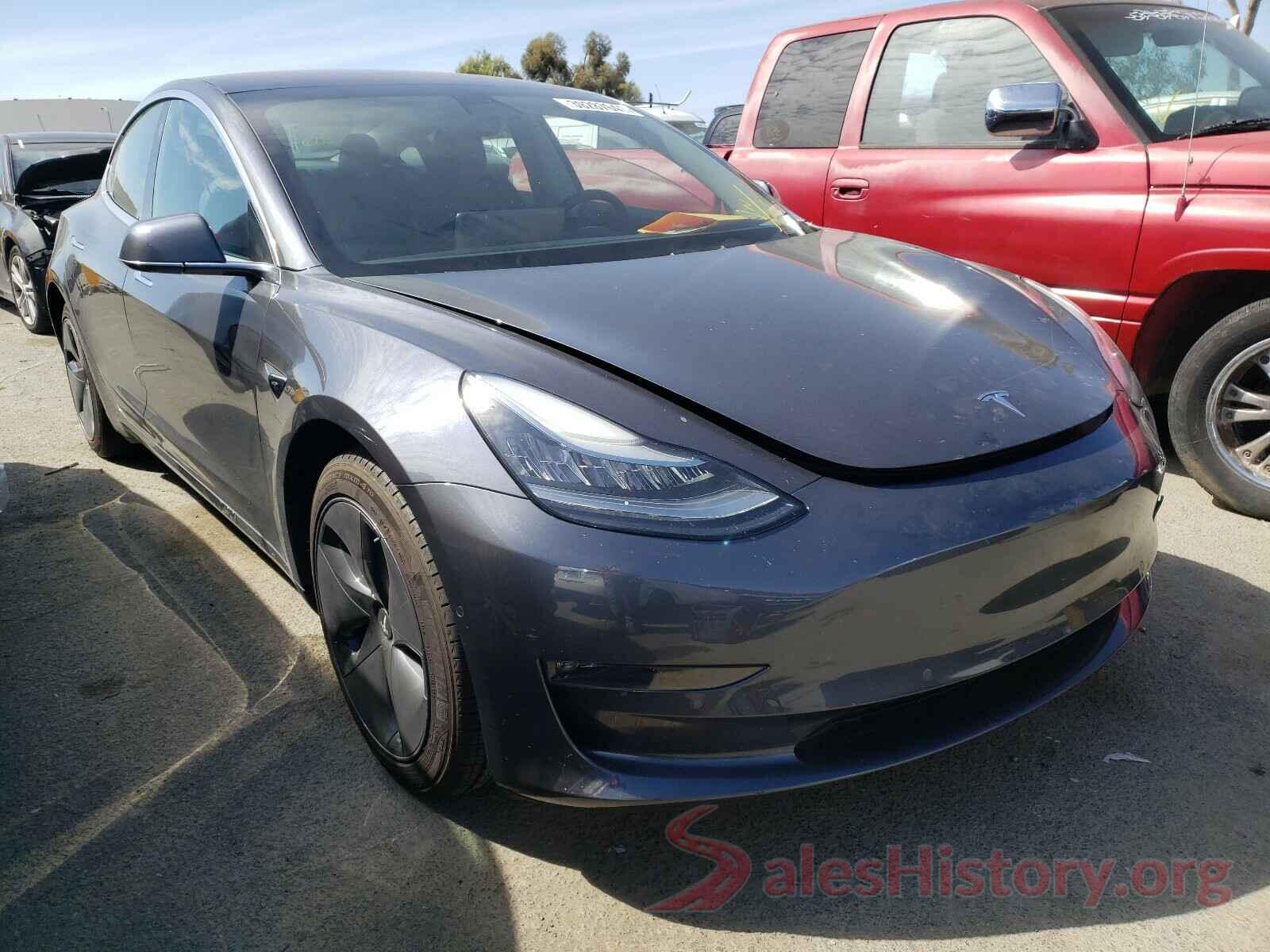 5YJ3E1EA9JF158636 2018 TESLA MODEL 3