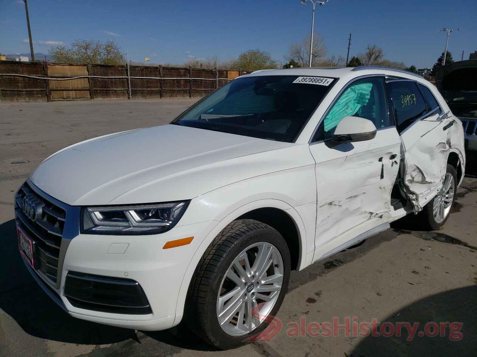 WA1BNAFY8J2074960 2018 AUDI Q5