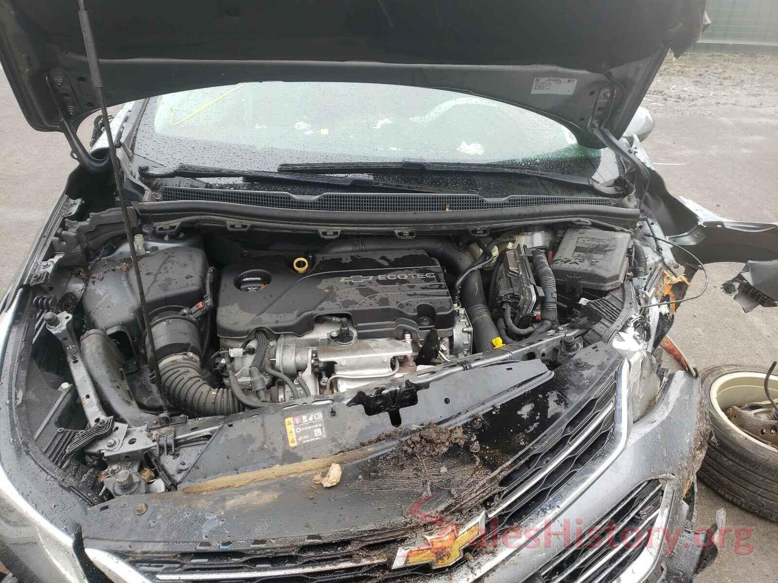 1G1BF5SM8J7125561 2018 CHEVROLET CRUZE