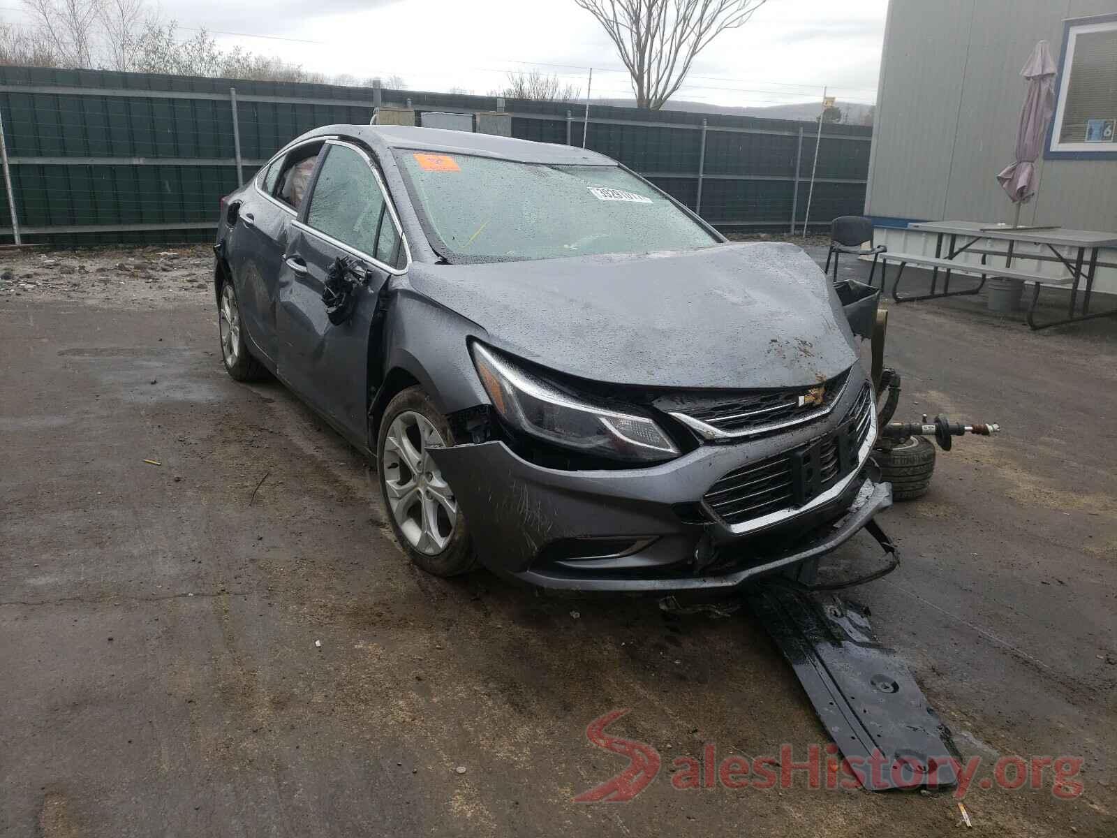 1G1BF5SM8J7125561 2018 CHEVROLET CRUZE