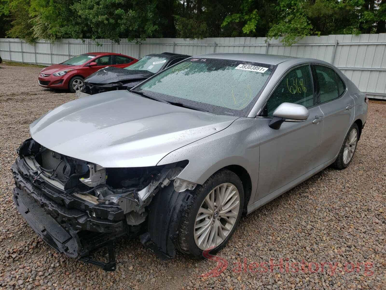 4T1B11HK1JU500708 2018 TOYOTA CAMRY