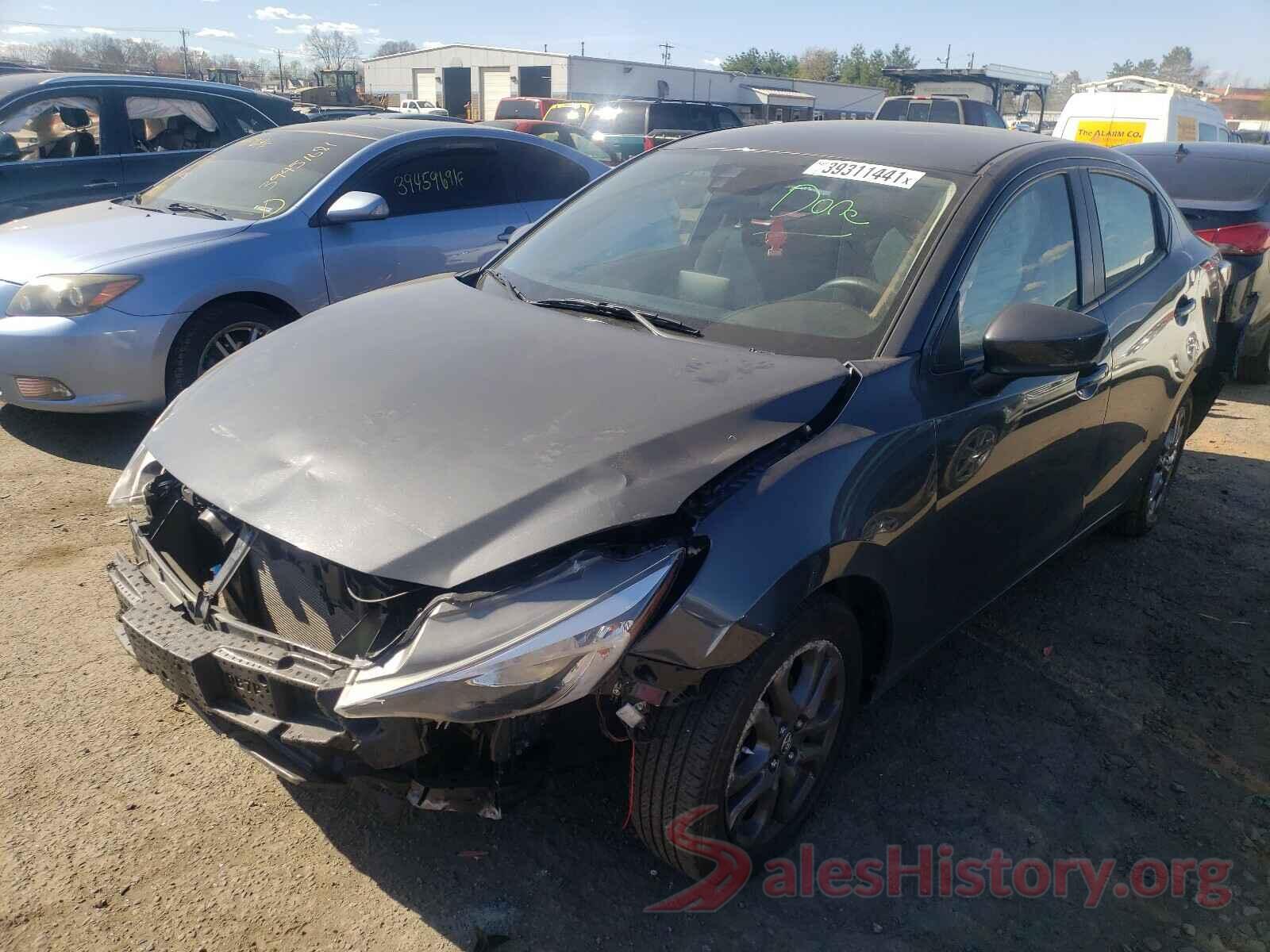 3MYDLBYV8KY524964 2019 TOYOTA YARIS