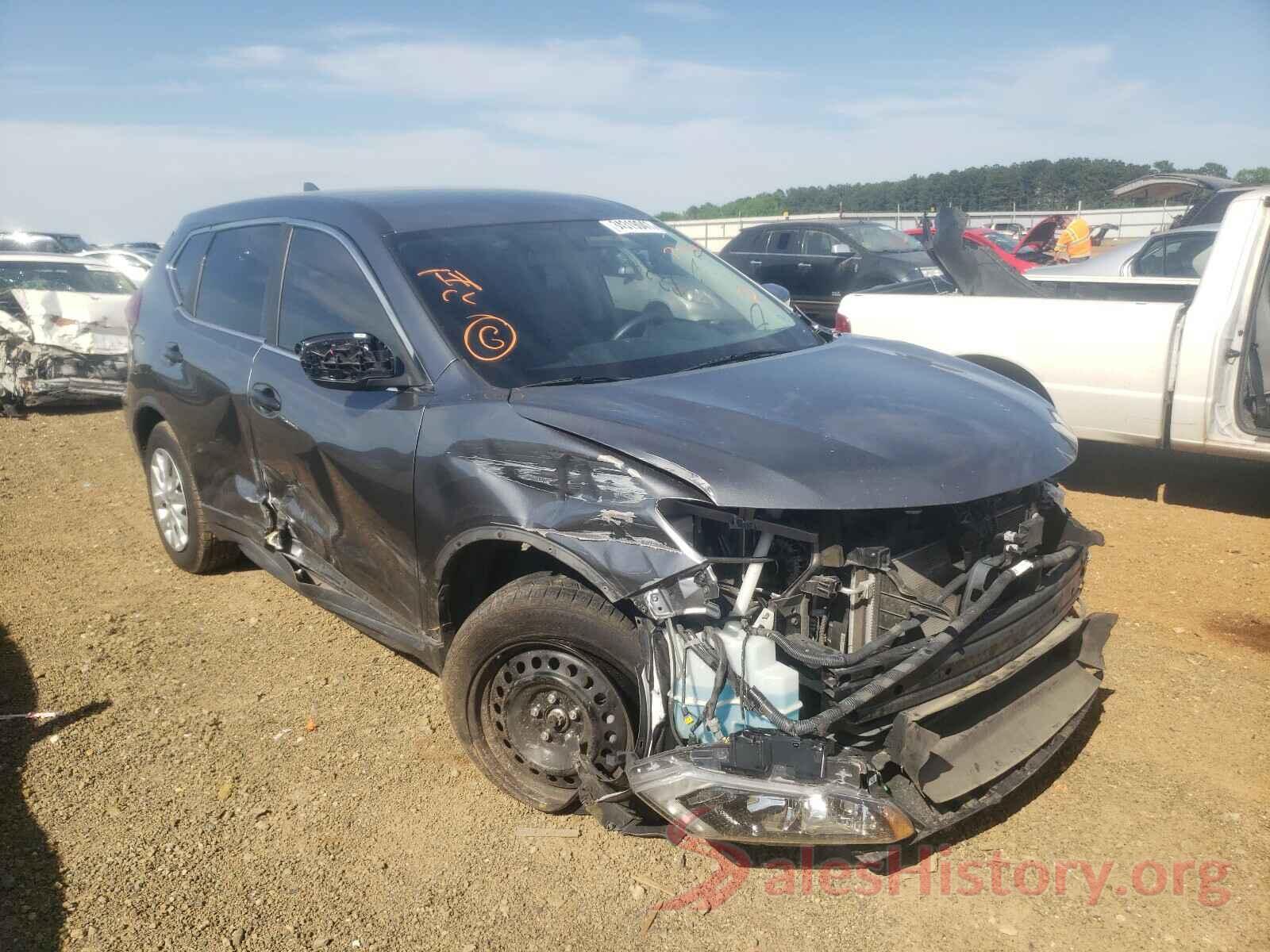 KNMAT2MT4JP507570 2018 NISSAN ROGUE