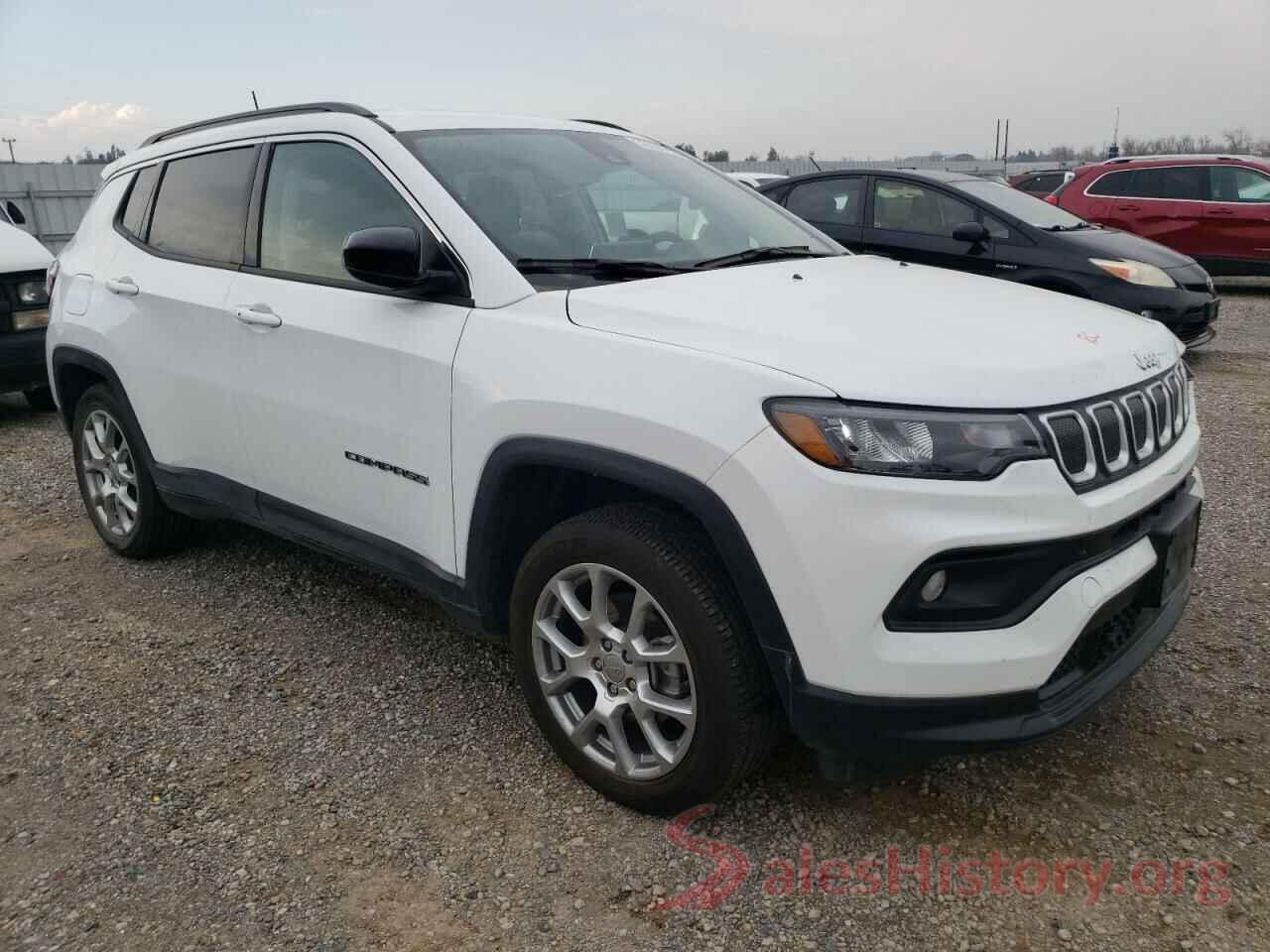 3C4NJDFB8NT126538 2022 JEEP COMPASS