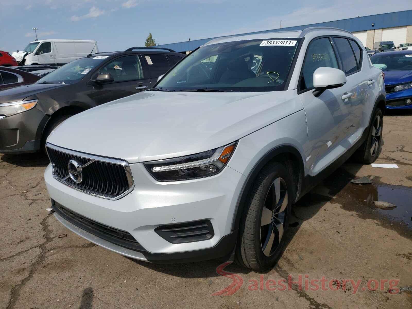 YV4162UK0L2327546 2020 VOLVO XC40