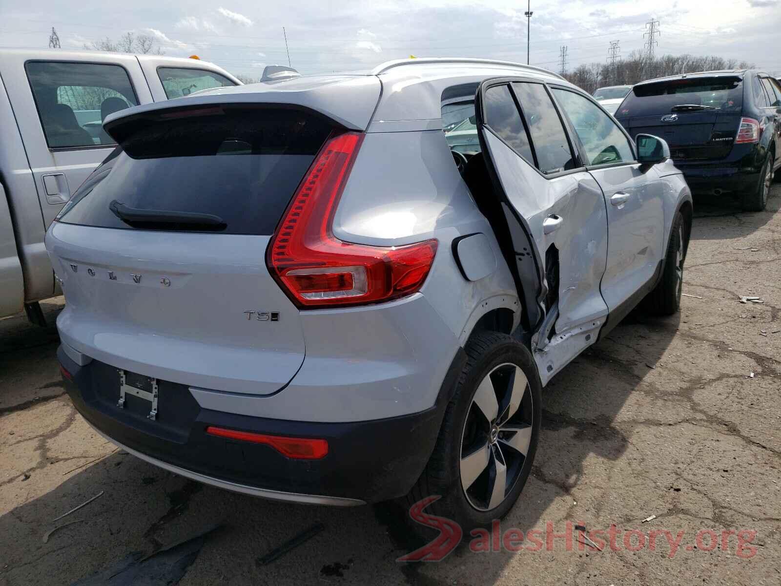 YV4162UK0L2327546 2020 VOLVO XC40