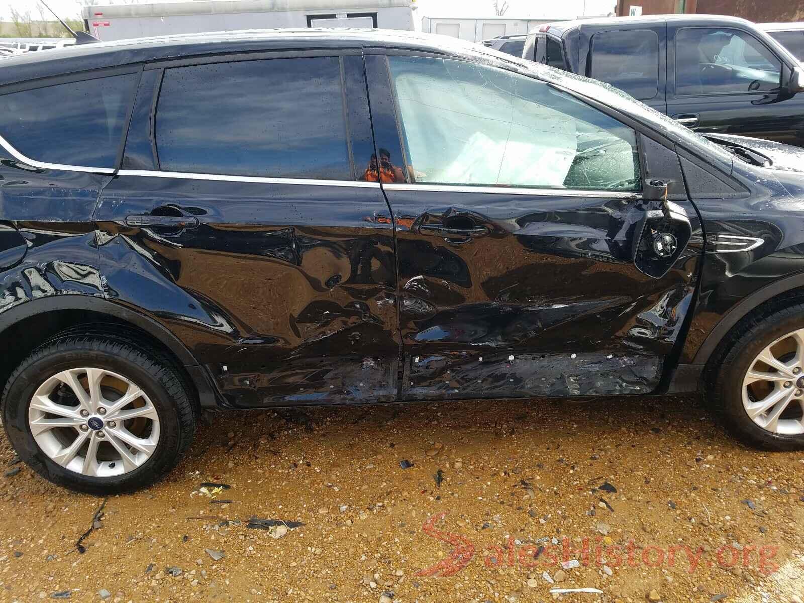 1FMCU9GD6KUB78226 2019 FORD ESCAPE