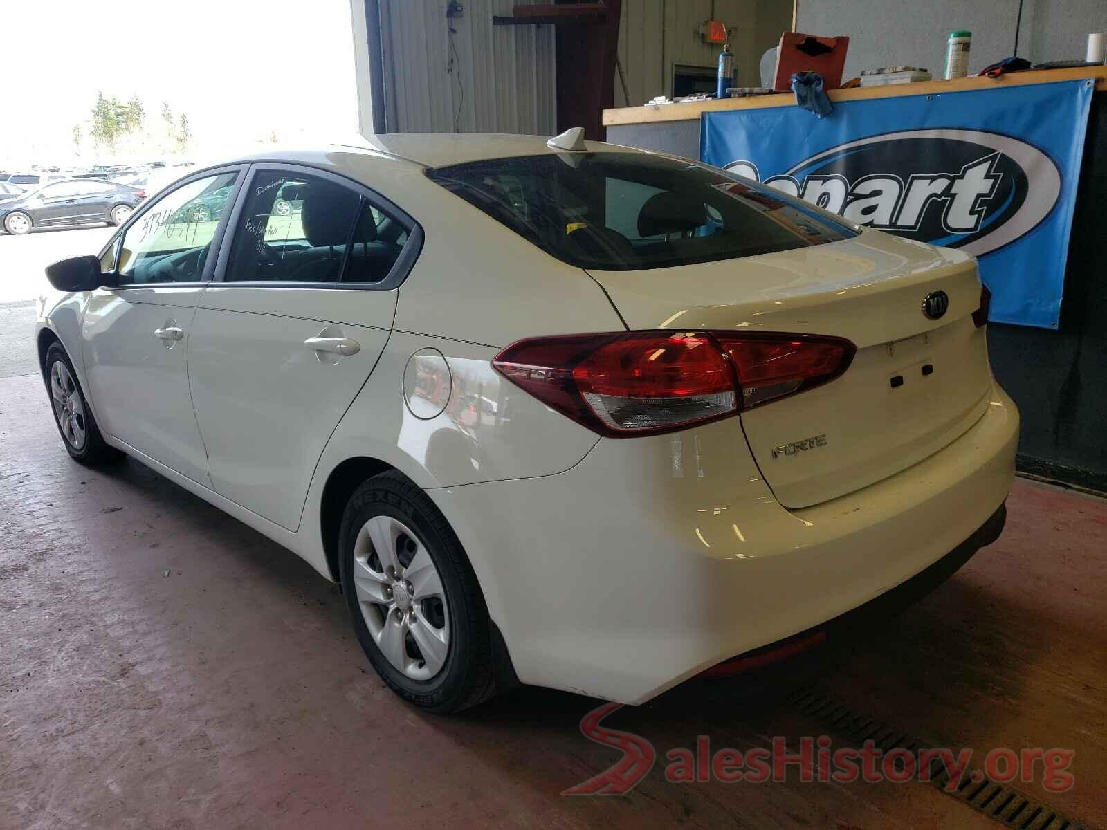 3KPFK4A75HE115218 2017 KIA FORTE