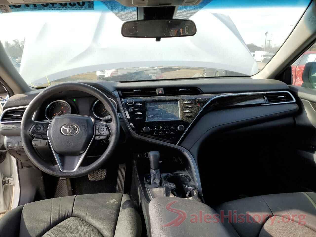 4T1B11HK7JU640052 2018 TOYOTA CAMRY