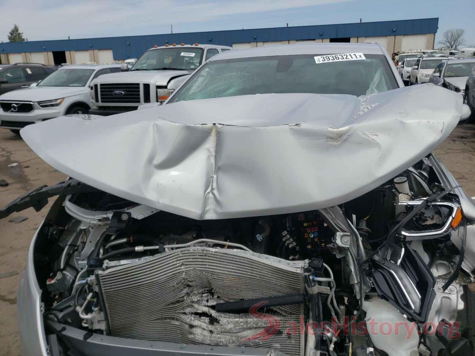 2GNAXJEV7J6339588 2018 CHEVROLET EQUINOX