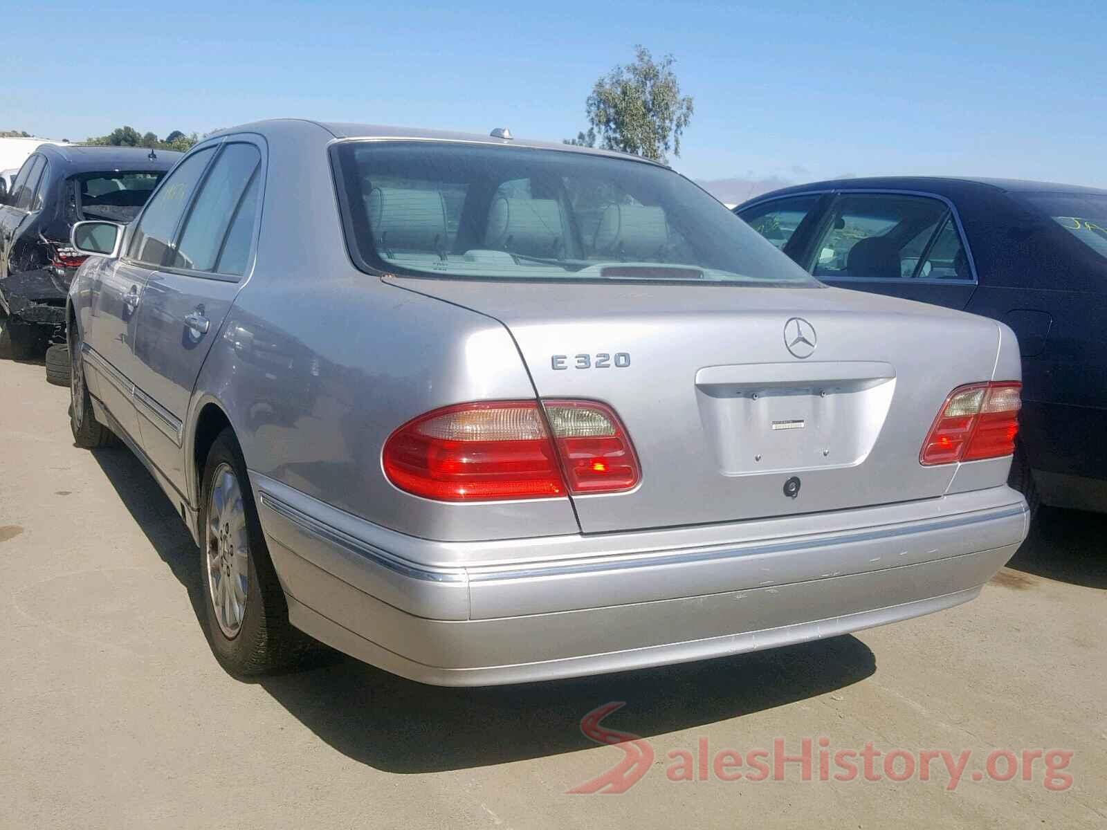 WDBJF65J61B247292 2001 MERCEDES-BENZ E CLASS