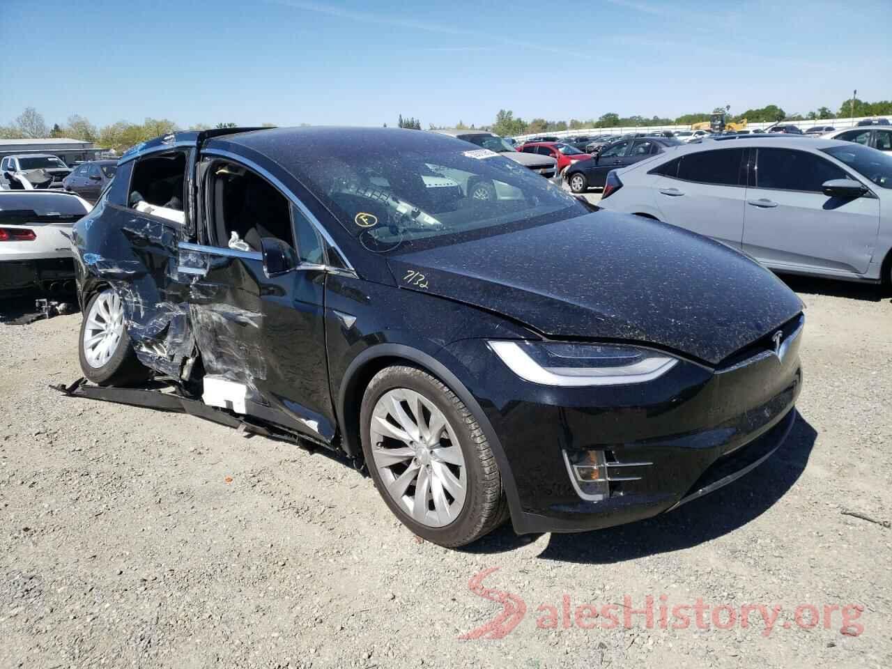 5YJXCBE26JF104393 2018 TESLA MODEL X