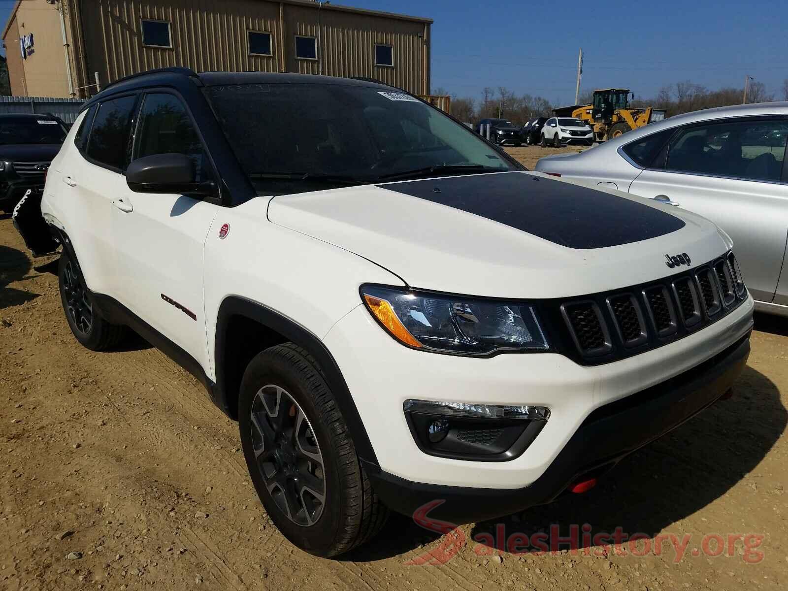 3C4NJDDB9KT721817 2019 JEEP COMPASS