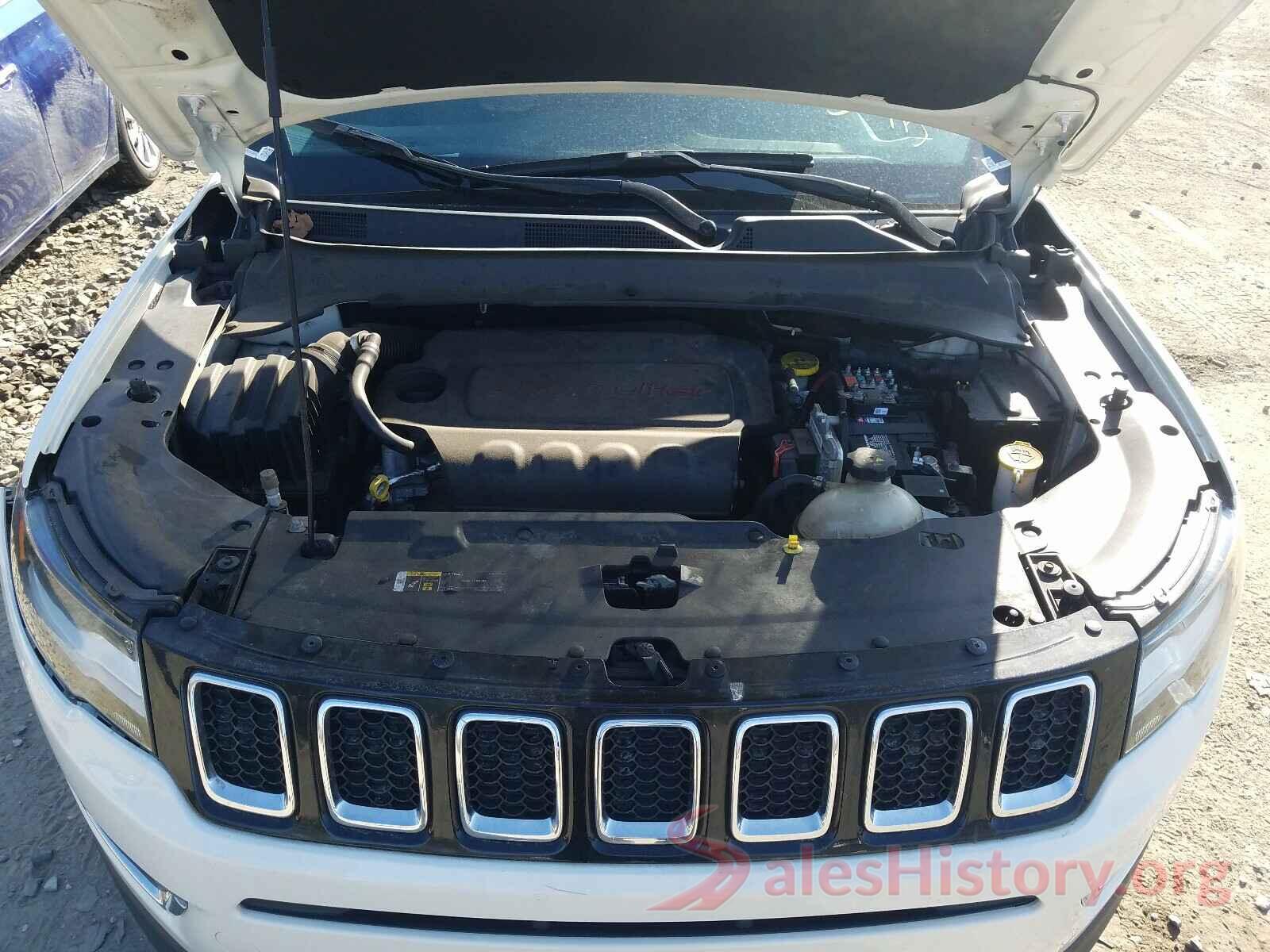 3C4NJDCB9JT393024 2018 JEEP COMPASS