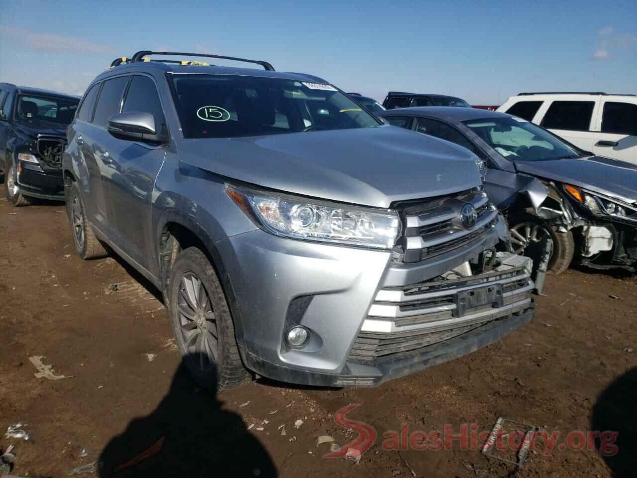 5TDJZRFH4KS564696 2019 TOYOTA HIGHLANDER