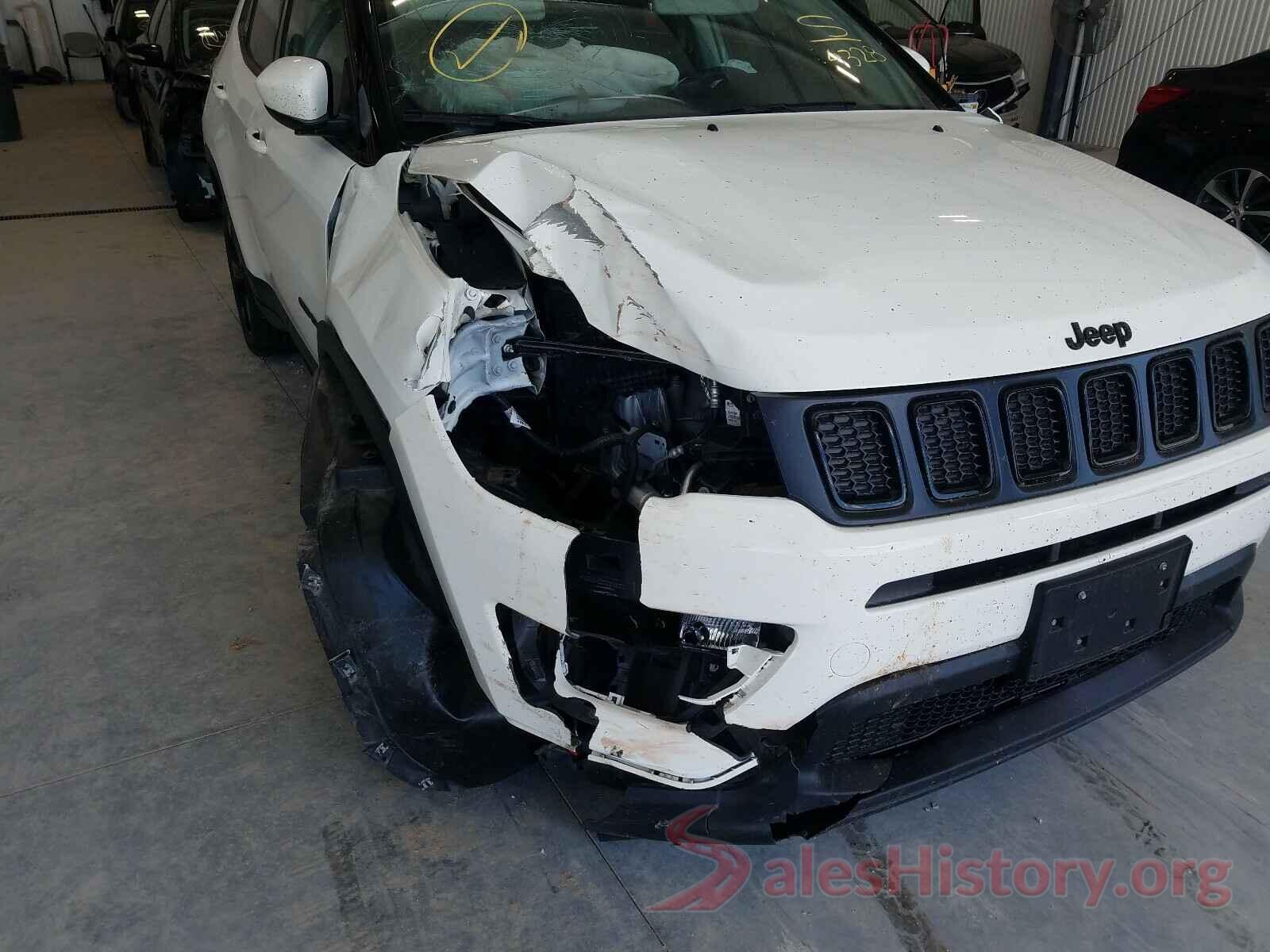 3C4NJDBB5KT724328 2019 JEEP COMPASS